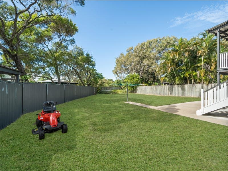 41 Redbank Road, Redcliffe — photo 1 of 5
