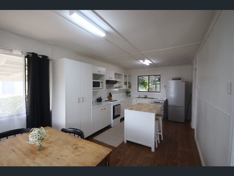 16 Olympia Street, Mundubbera — photo 1 of 5