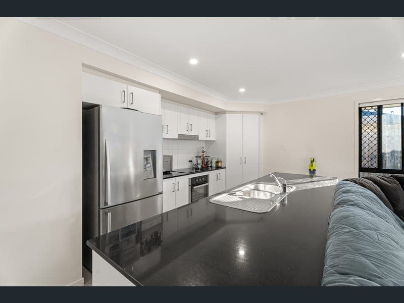 15 Lillee Court, Urangan — photo 1 of 5