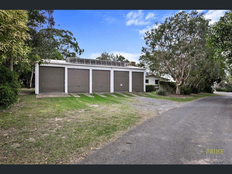 343 Torquay Terrace — photo 1 of 5