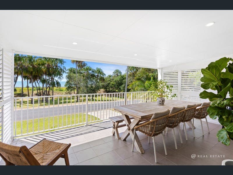 6 Coolwaters Esplanade, Kinka Beach — photo 1 of 5