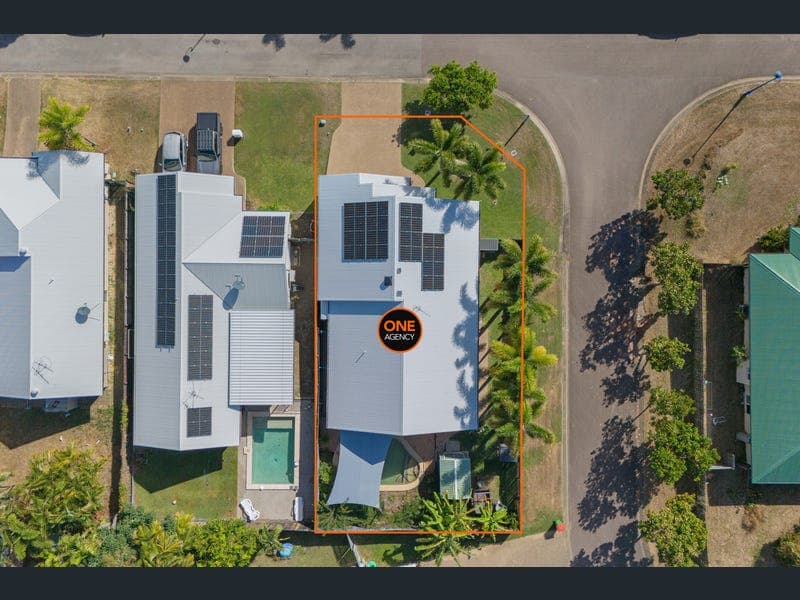 58 Honeyeater Circuit, Douglas — photo 1 of 5