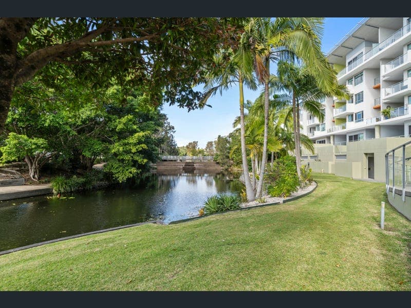 112/2-4 Riverwalk Avenue, Robina — photo 1 of 5