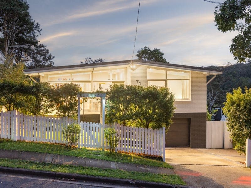 74 Blackheath Road, Oxley — photo 1 of 5