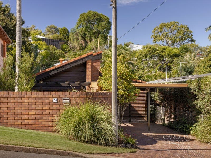 74 Greer Street, Bardon — photo 1 of 5