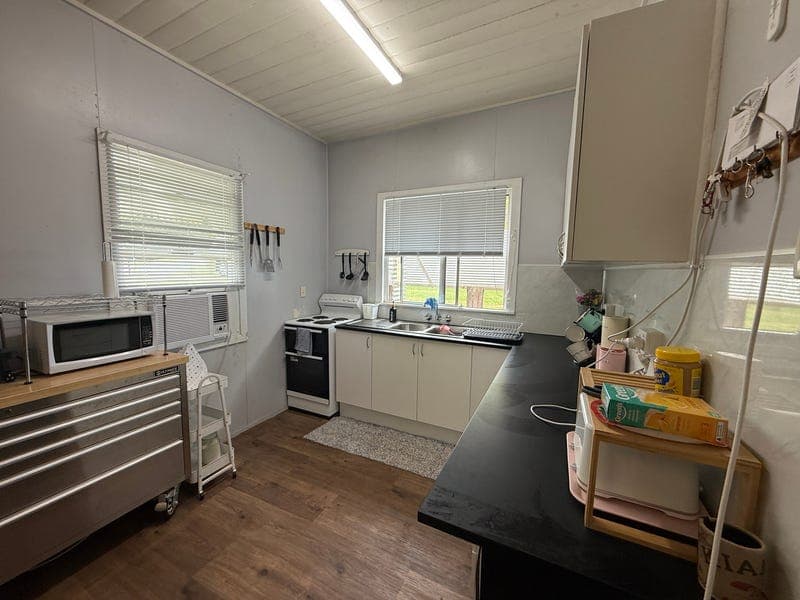58 Dee Street, Mount Morgan — photo 1 of 5