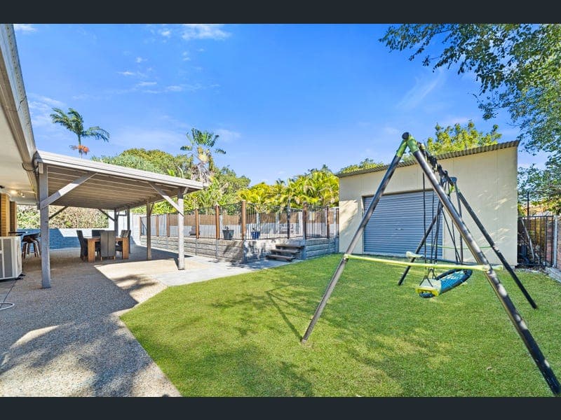 11 Mankina Street, Slacks Creek — photo 1 of 5