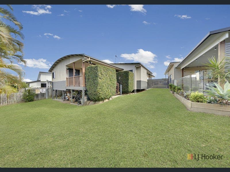 10 Douglas Street, Tannum Sands — photo 1 of 5