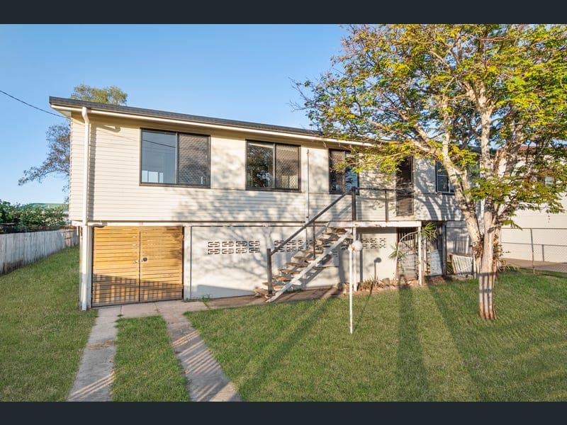 34 Findlater Street, Oonoonba — photo 1 of 5