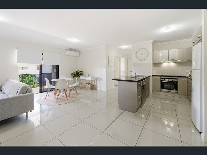 7/319 Angus Smith Drive, Douglas — photo 1 of 5