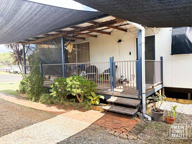 6 Miller Street, Blackbutt — photo 1 of 5