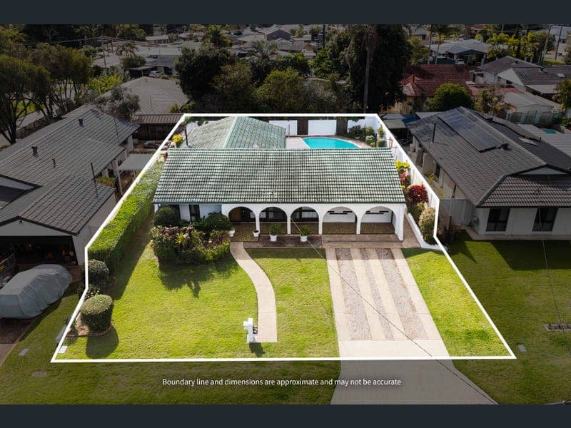 6 Wootton Crescent, Springwood — photo 1 of 5