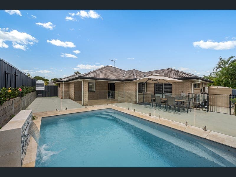 60 Stark Drive, Narangba — photo 1 of 5