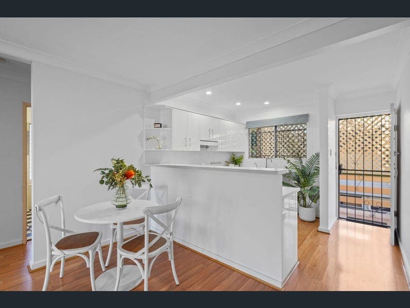 5/464 Wynnum Road, Morningside — photo 1 of 5