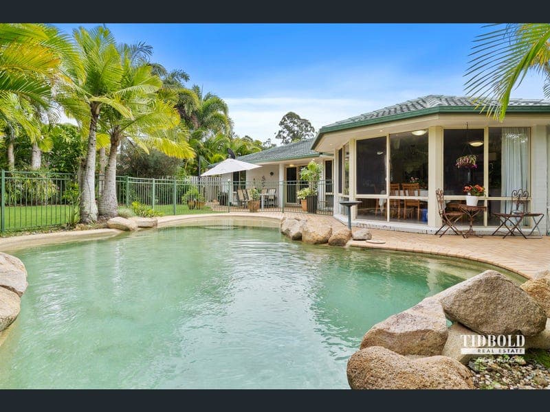 22 Pinelands Circuit, Redland Bay — photo 1 of 5