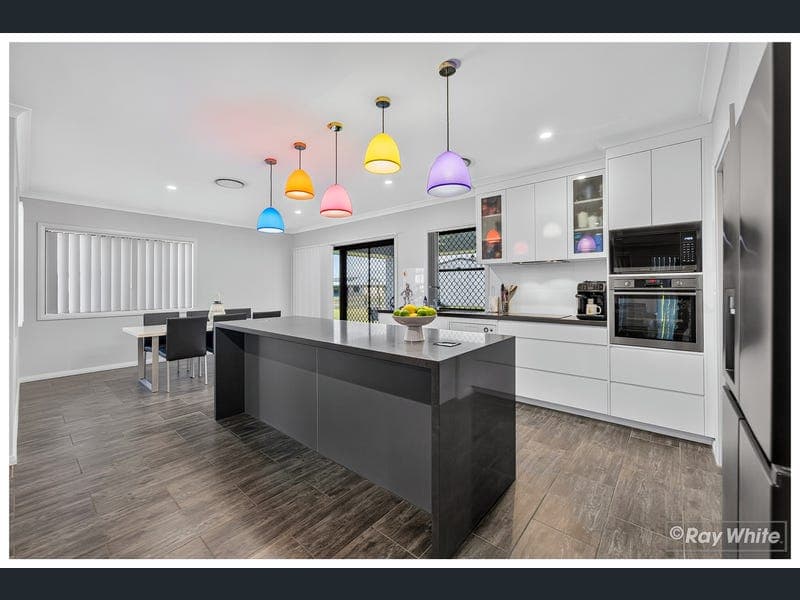 1 Peregrin Court, Parkhurst — photo 1 of 5