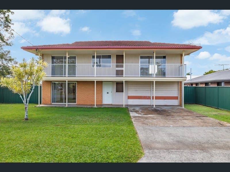 19 Bay Street, Redland Bay — photo 1 of 5