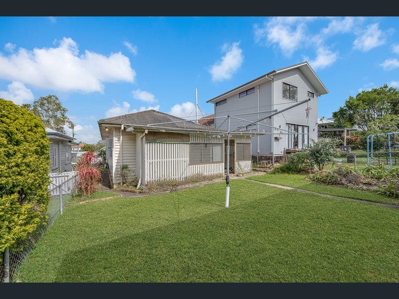 35 Forrest Street, Everton Park — photo 1 of 5