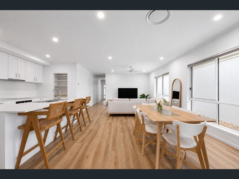 6 Goulburn Crescent, Nirimba — photo 1 of 5