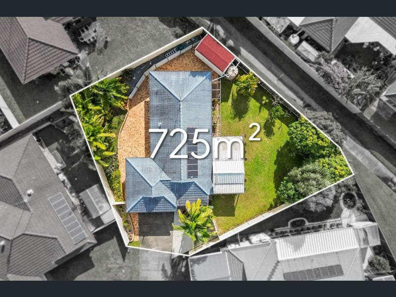 24 Parkdale Court, Parkwood — photo 1 of 5