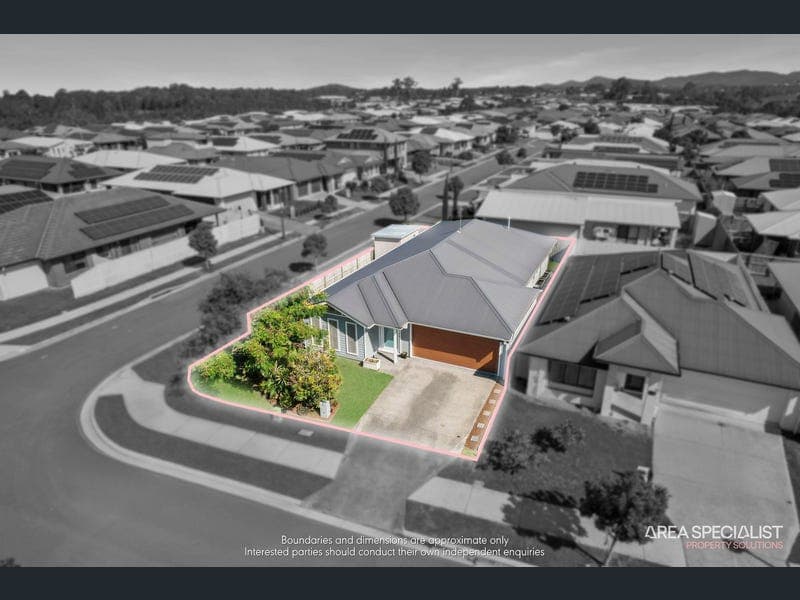 61 Forest Avenue, Ormeau — photo 1 of 5