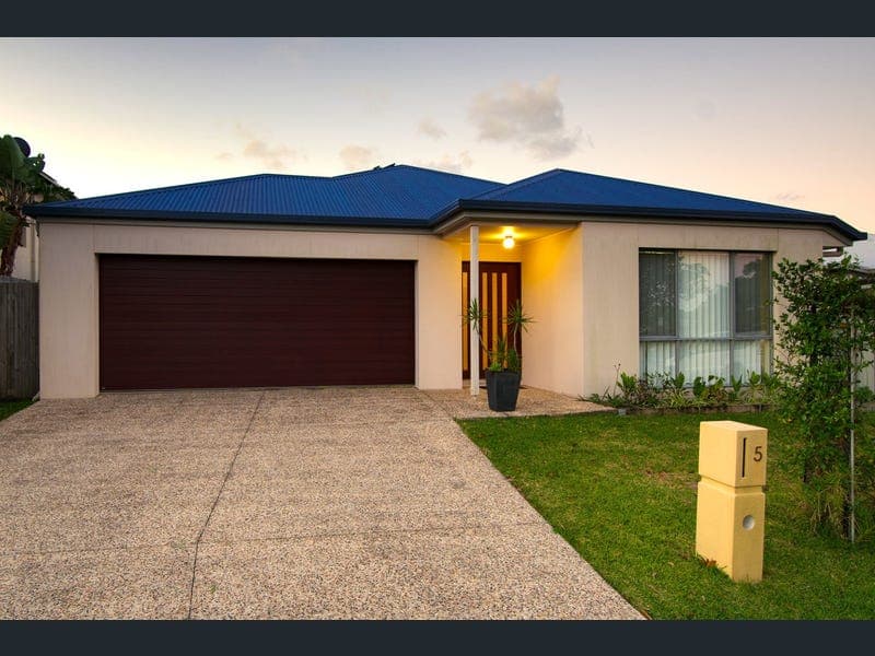 5 Kauri Crescent, Peregian Springs — photo 1 of 5