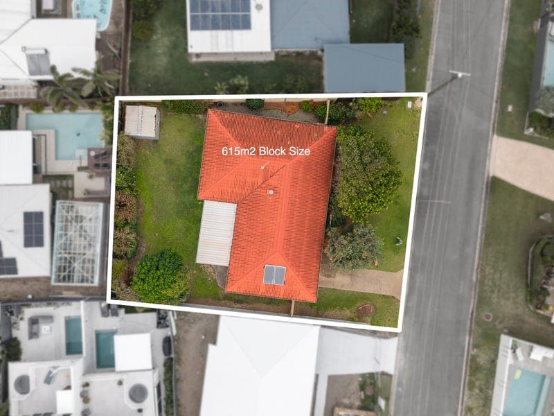 1 Pannaroo Street, Buddina — photo 1 of 5