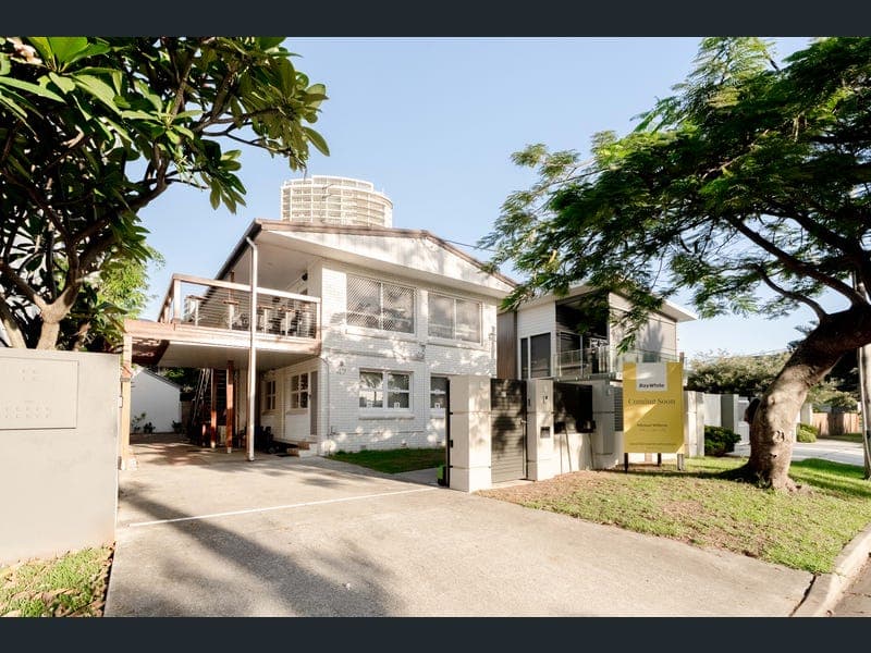 47 Rankin Parade, Main Beach — photo 1 of 5