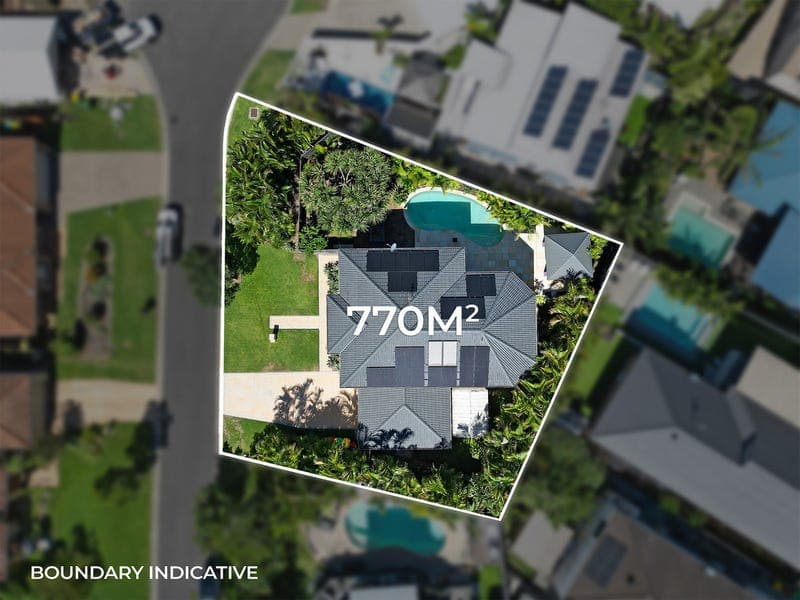 3 Dapples Court, Burleigh Heads — photo 1 of 5