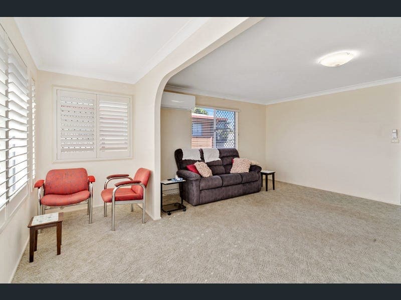 11 Madge Street, Norman Gardens — photo 1 of 5
