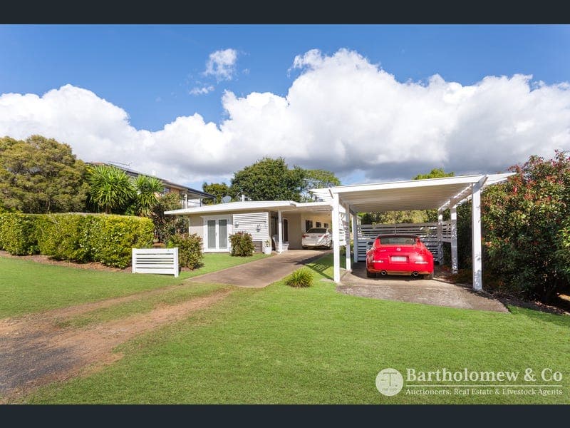 19 Davies Street, Kalbar — photo 1 of 5