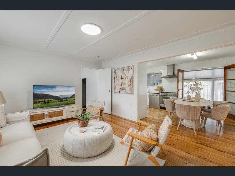9 Wieck Street, Newtown — photo 1 of 5