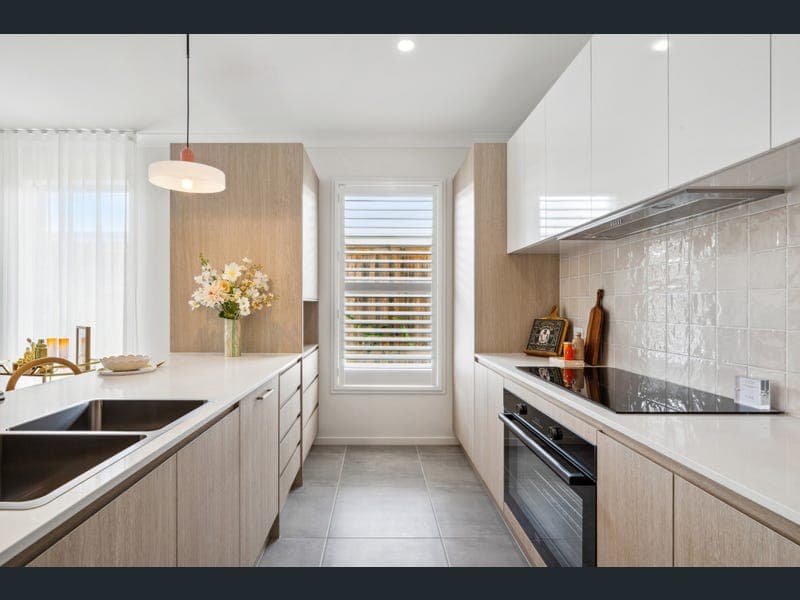95 Westminster Avenue, Golden Beach — photo 1 of 5