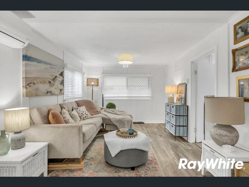 112 Pine Mountain Road, Brassall — photo 1 of 5