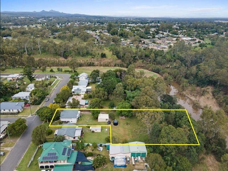 10 Gladstone Road, Sadliers Crossing — photo 1 of 5
