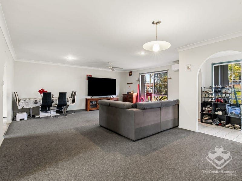 2 Halfmoon Street, Browns Plains — photo 1 of 5