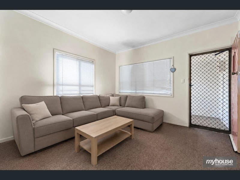 19 Ethel Street, Newtown — photo 1 of 5