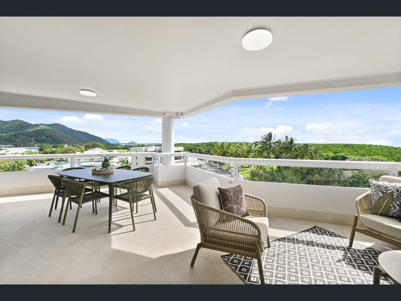 701/279 Esplanade, Cairns North — photo 1 of 5
