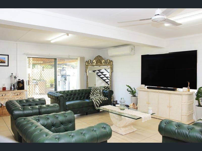 32 Stephenson Street, Wulguru — photo 1 of 5