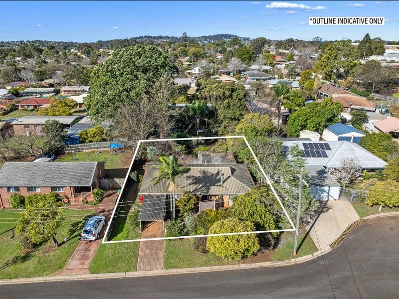 10 Reisling Court, Wilsonton Heights — photo 1 of 5
