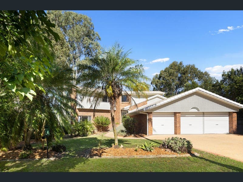 61 Illawong Way, Karana Downs — photo 1 of 5