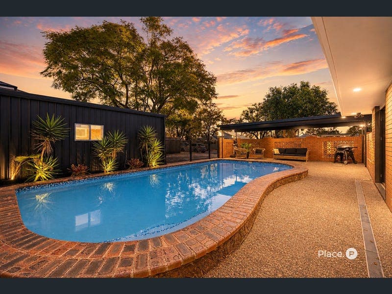 21 York Street, East Ipswich — photo 1 of 5