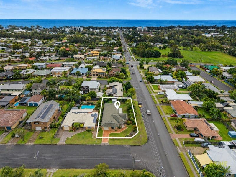 42 Moonbi Street, Scarness — photo 1 of 5