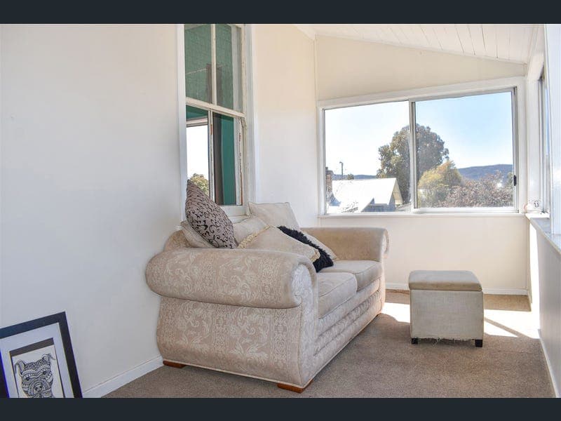 64 Border Street, Wallangarra — photo 1 of 5