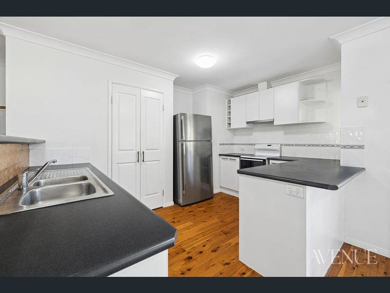 67 Mamaku Street, Fernvale — photo 1 of 5