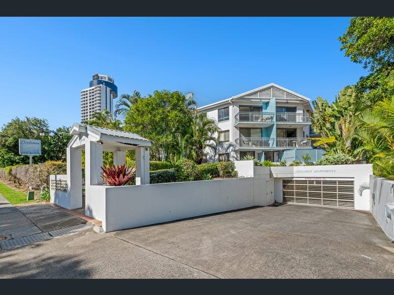 19/10-16 Genoa Street, Surfers Paradise — photo 1 of 5