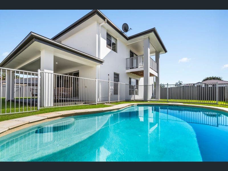 58 Highcrest Circuit, Molendinar — photo 1 of 5