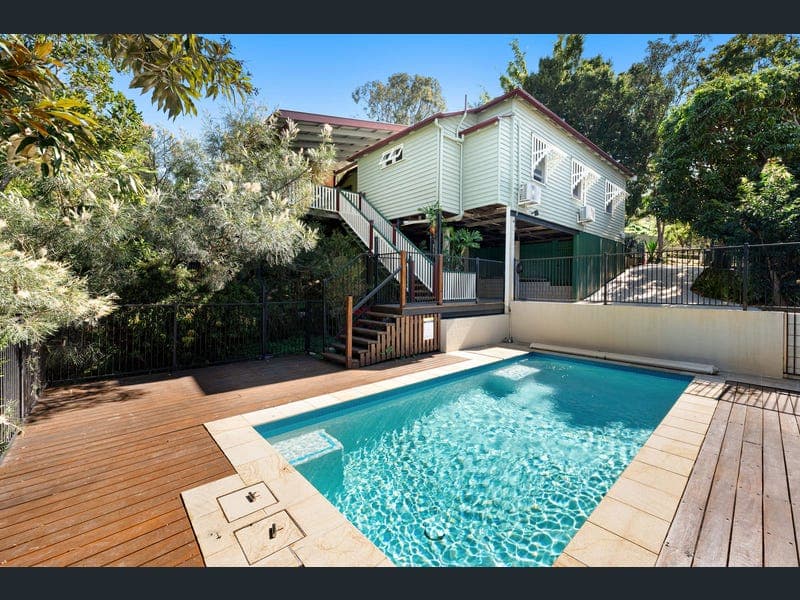 15 Paradise Street, Highgate Hill — photo 1 of 5
