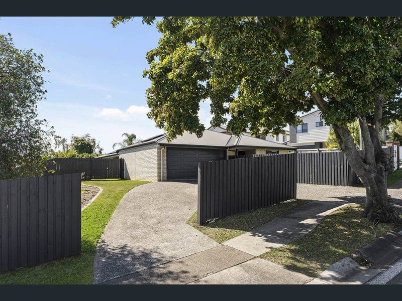 328 Mount Gravatt Capalaba Road, Wishart — photo 1 of 5