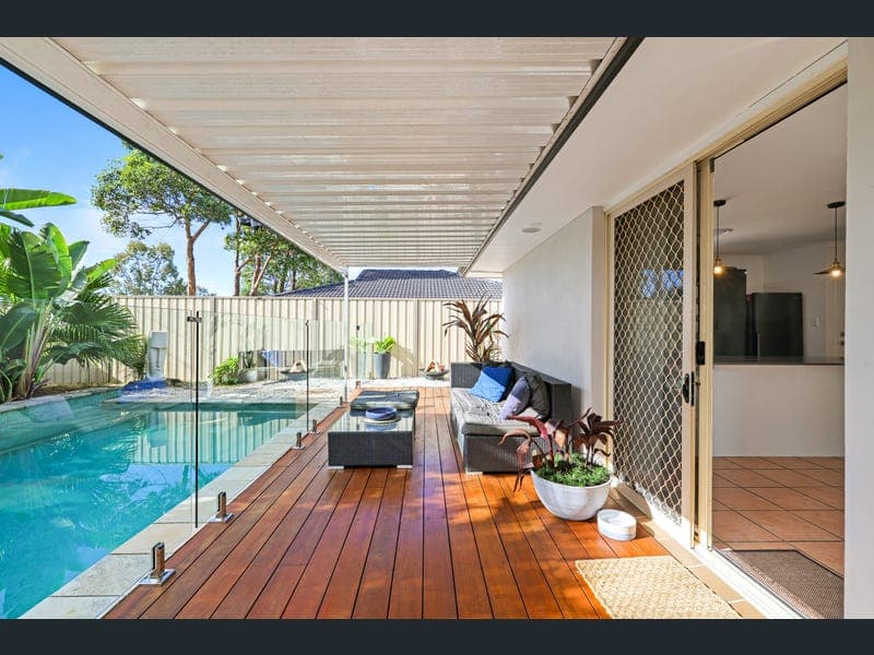 4 Crelga Court, Merrimac — photo 1 of 5